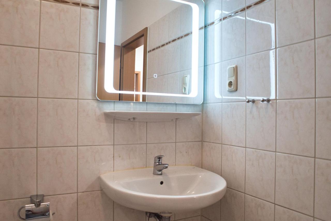 Strandnah, Balkon, Ahoi Erlebnisbad Gratis In Sellin - Strandresidenz Brandenburg Fewo 36 괴렌 외부 사진